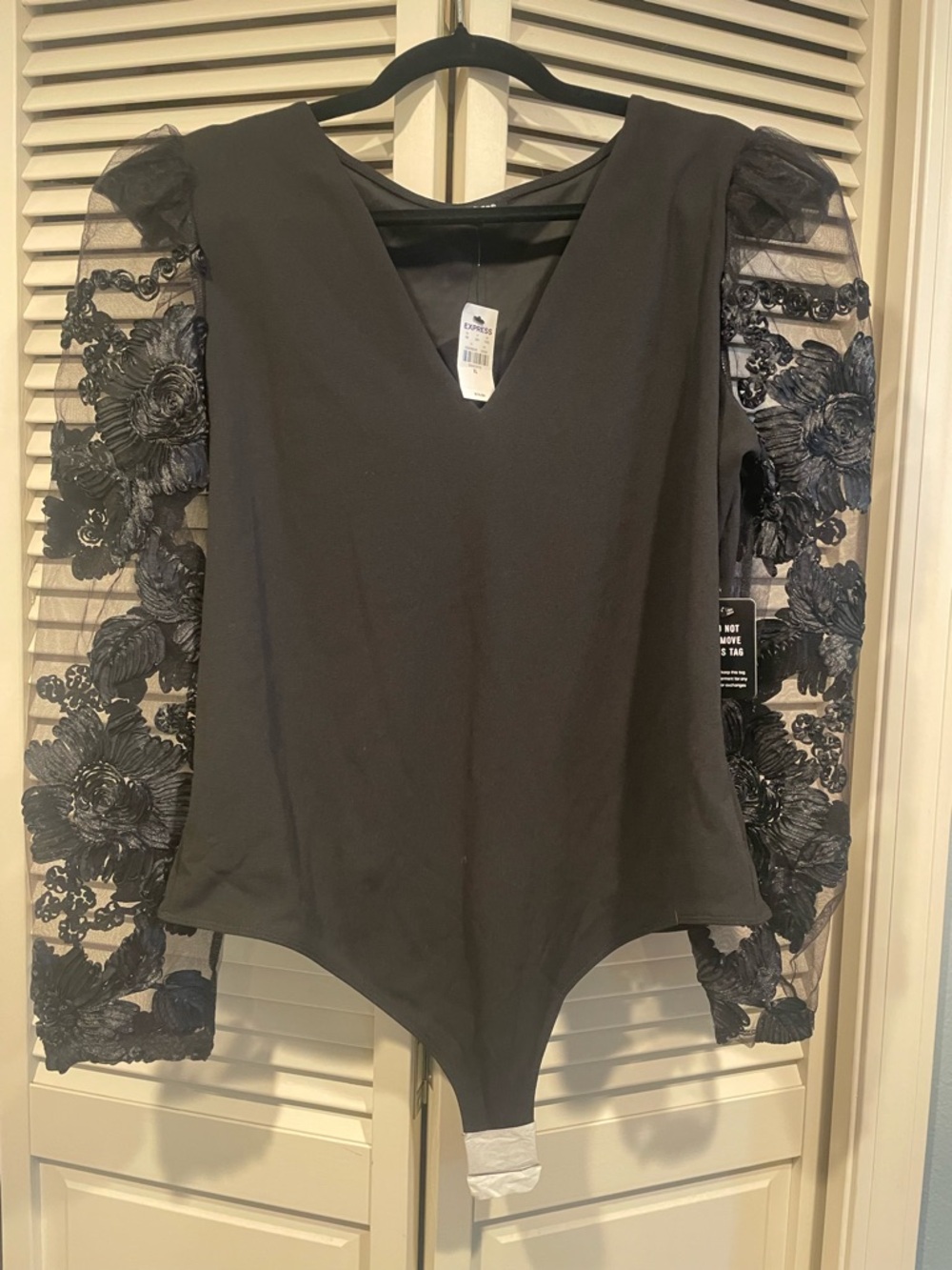 NWT!  Express Black Floral Lace Sleeve V-Neck Bodysuit -